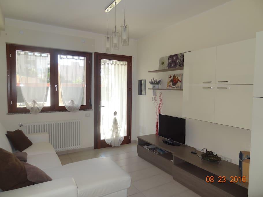 Appartamento Elegante Nuovissimo Quartu Sant'Elena Luaran gambar
