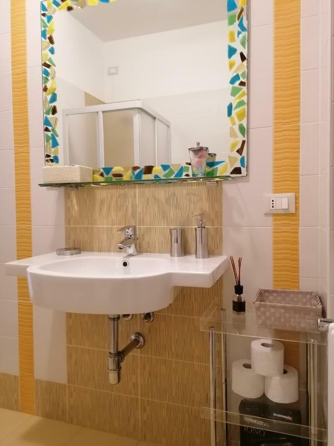 Appartamento Elegante Nuovissimo Quartu Sant'Elena Luaran gambar